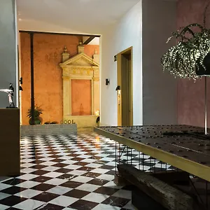 Aparthotel Aguilas5 Sevillasuites, Siviglia